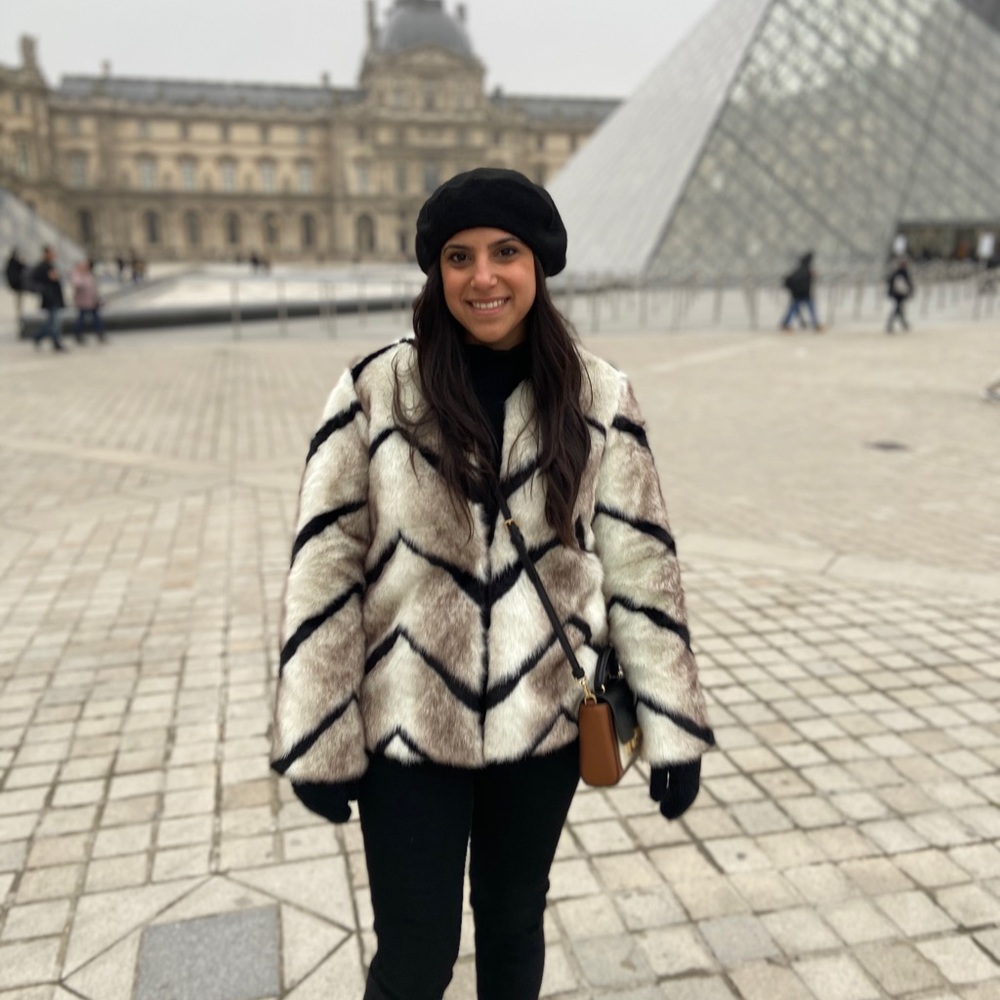 Meet your Posher, Francesca